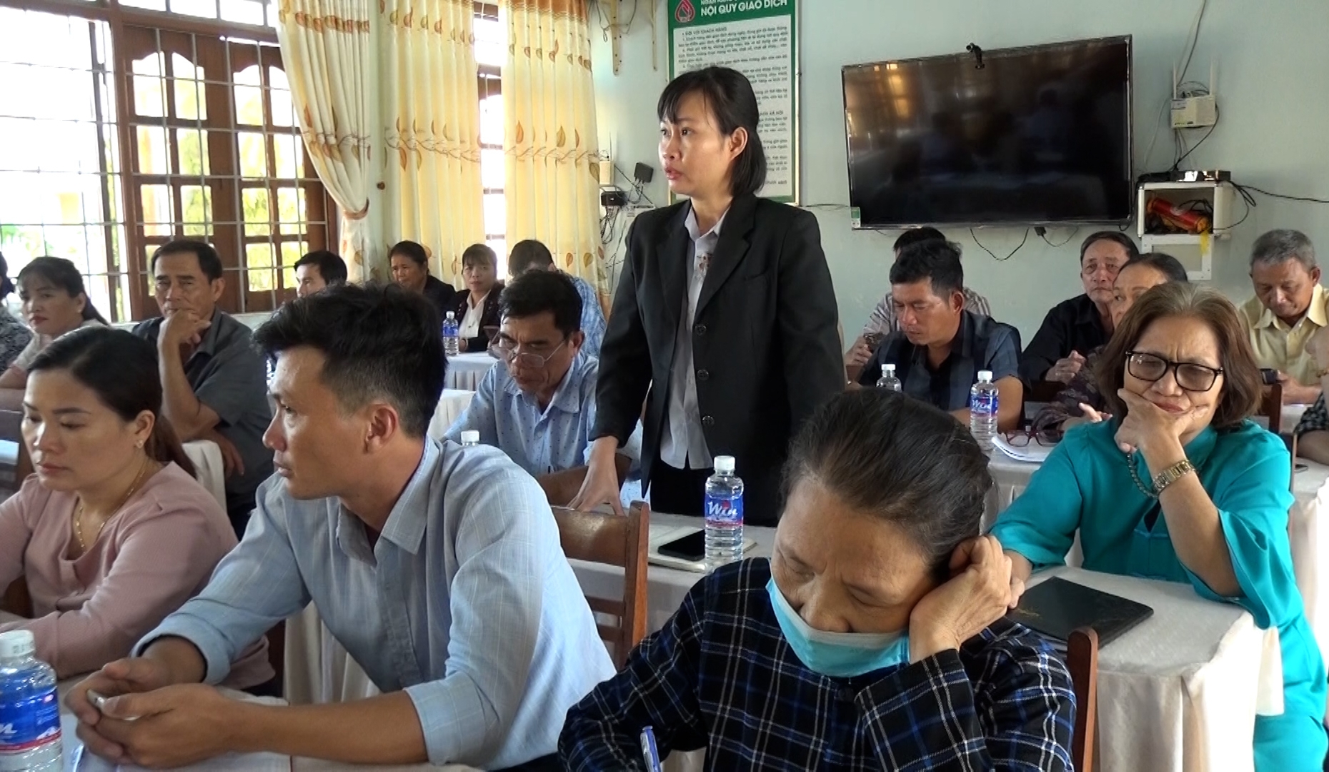 cử tri trình bày ý kiến, kien nghĩ